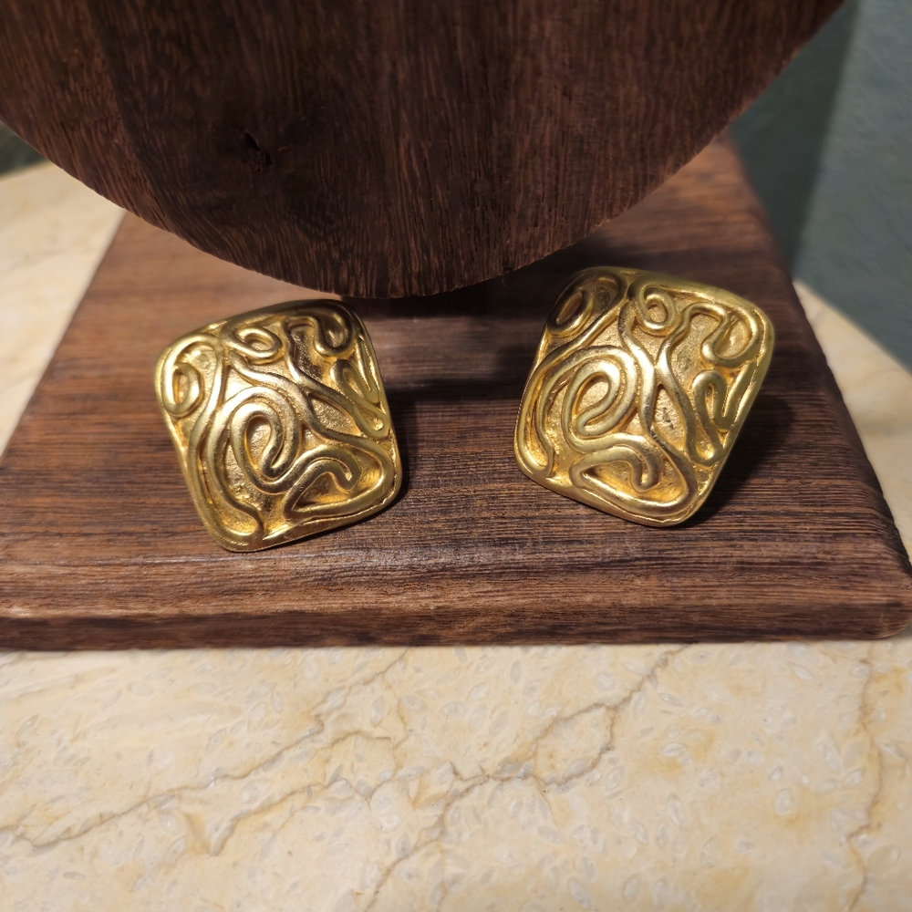 Vintage Norma Jean earrings unsigned